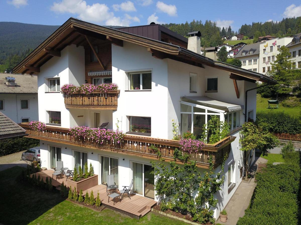 Apartments Montblanc Seceda Urtijëi Dış mekan fotoğraf
